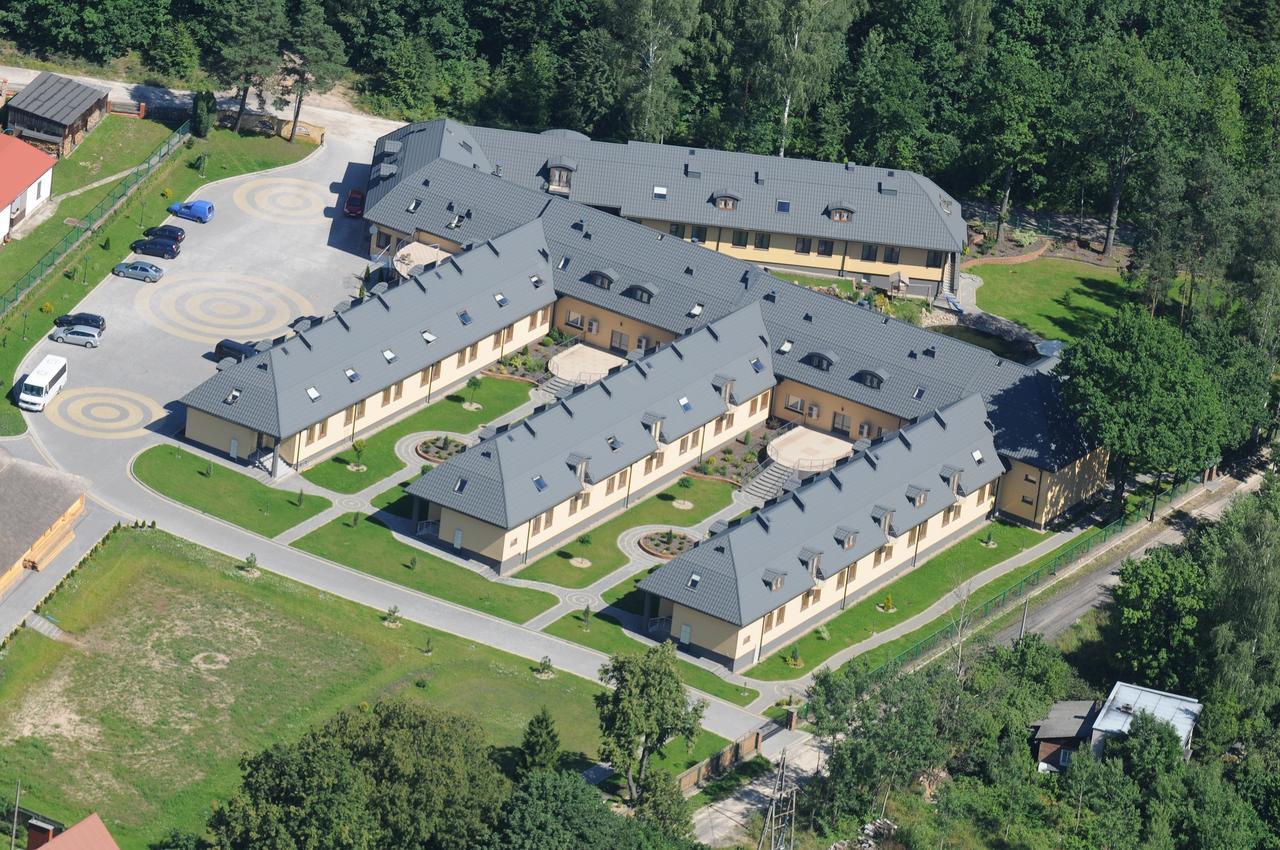 Hotel Paradiso Suchedniow Exterior photo